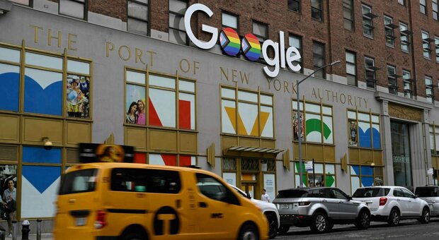 Dirigente Google licenziato accusa: «Mandato via perché ho rifiutato le avances del mio capo donna»