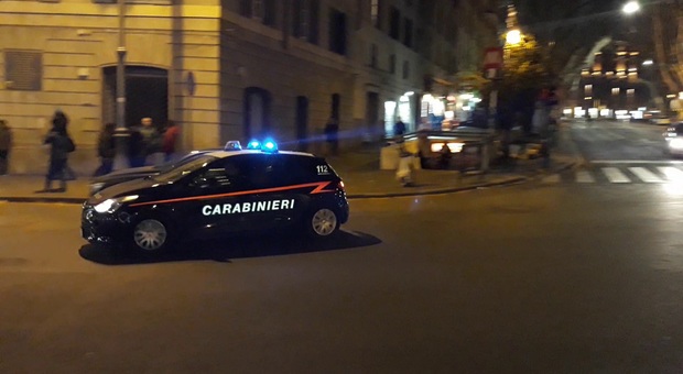 Tenta di impossessarsi di un orologio da 120 mila euro, romeno arrestato dai carabinieri