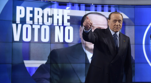 Berlusconi: Mediaset per il sì perché teme ritorsioni del governo. Rischio deriva autoritaria