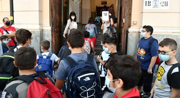 Covid e scuola, a Roma stop dei pediatri: agli alunni senza test niente certificati per la scuola