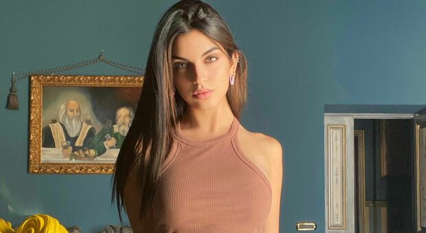 La bellissima Nicole Cianfanelli, 18 anni, di Ariccia, in corsa per Miss Italia