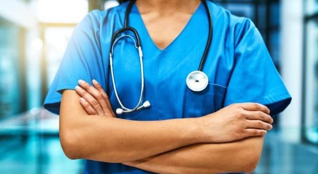 Sanità, sciopero dei medici: 90% di adesioni e sale operatorie in tilt