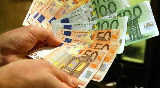 Stipendi, aumenti fino a 500 euro con il taglio del cuneo fiscale (ma non per tutti): ecco chi ci guadagna