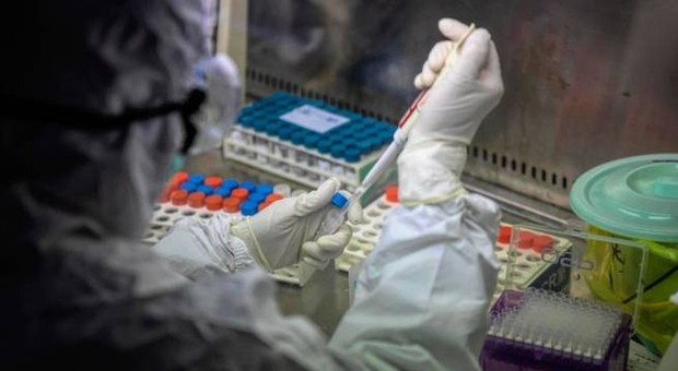 Coronavirus, Aifa: giovedì via ai test farmaco anti-artrite su 330 pazienti
