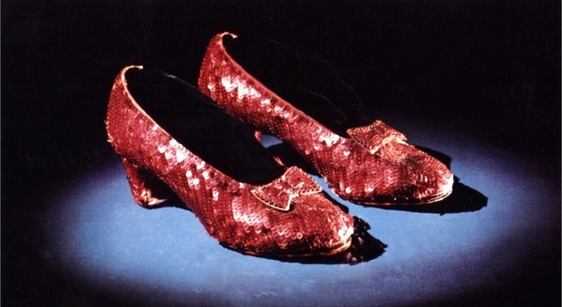 Le scarpe rosse indossate da Judy Garland ne Il mago di Oz