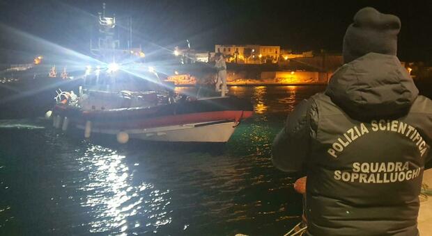 Migranti, 8 morti sul barcone al largo di Malta: gli altri passeggeri portati in salvo a Lampedusa dalla Guardia costiera