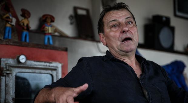 Battisti sfida Bolsonaro: non puoi estradarmi