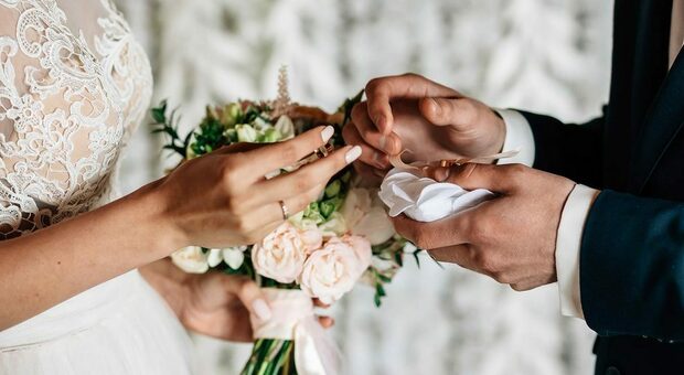 Covid, niente matrimoni e wedding tourism : i numeri crollano del 90%