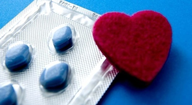 Addio a Viagra e pillole dell'amore: ecco le cure hi-tech, dalle onde d'urto al gel