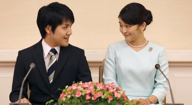 Giappone, la fiaba della principessa Mako: fidanzamento ufficiale, addio trono
