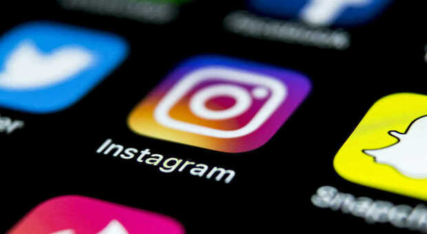 Instagram rende privati gli account per i minorenni: ecco cosa cambia per gli under 18