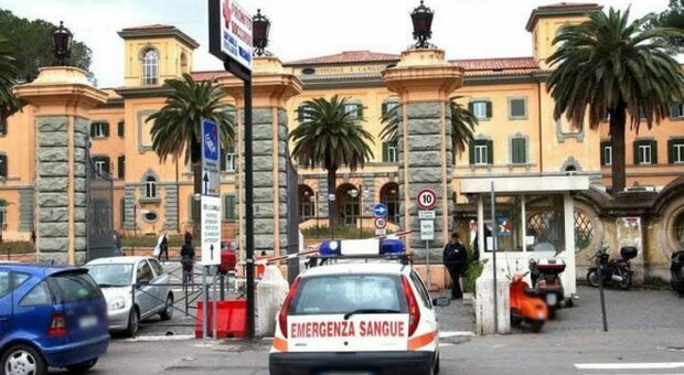 Derubato all'ospedale San Camillo mentre stava morendo di Covid: la direzione apre un'inchiesta