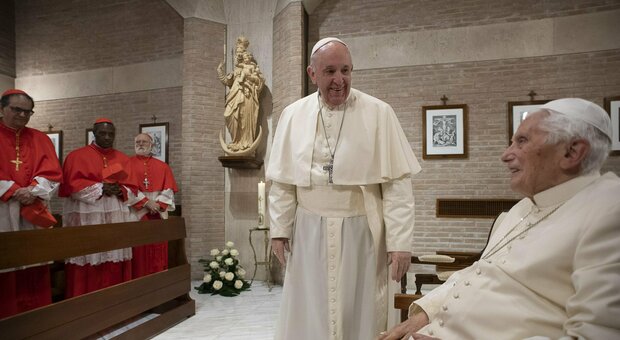 Il cardinale Pell apre il dibattito, la figura del Papa Emerito è da rivedere