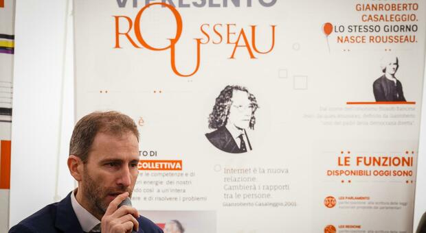 Casaleggio a Roma: «Per Draghi un voto su Rousseau»