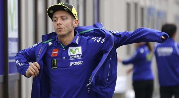 MotoGp, Rossi: «Aiutare Vinales per il mondiale? Aspettiamo la gara...»