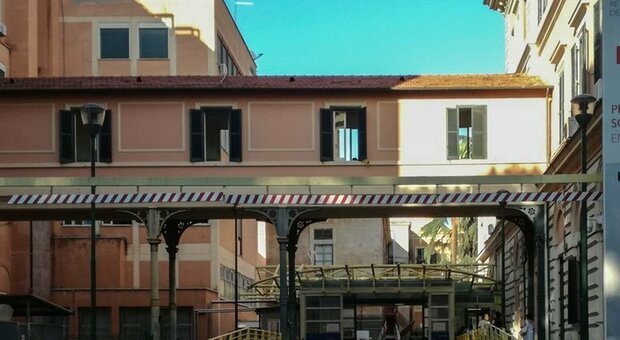 Roma, ragazza di 20 anni violentata al Policlinico Umberto I: arrestato un infermiere