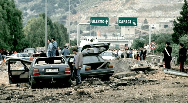 Falcone, 30 anni fa la strage di Capaci ma è ancora polemica. «La Sicilia è in mano a condannati per mafia»