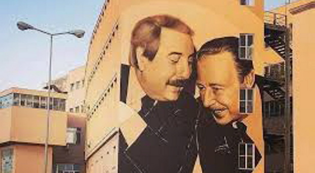 “Street art”, in via Battisti l’opera di Rosk suo il murales su Falcone e Borsellino