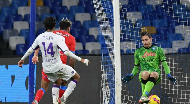 Napoli-Fiorentina 5-2, i viola sbancano il Maradona e volano ai quarti di Coppa Italia