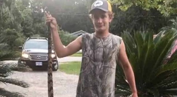 Scambia l'amico per un cervo e gli spara: 17enne muore durante una battuta di caccia