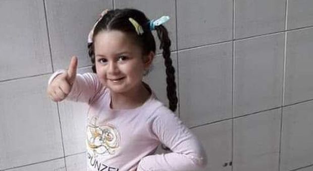 Miriam, la ballerina morta a 5 anni. Il dolore del cugino: «Polpetta mia, verrò in paradiso a vederti danzare»