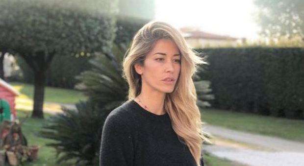 Elena Santarelli choc, lo zio suicida. Il commovente post su Instagram: «Aveva una figlia disabile»