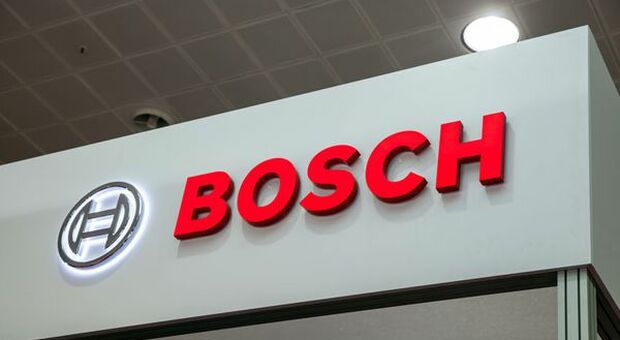 Bari, Bosch annuncia 700 esuberi in cinque anni. Furia Sindacati