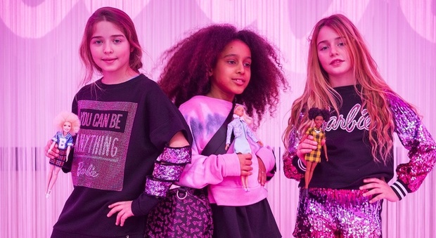Patrizia Pepe celebra i 60 anni di Barbie con una speciale linea Junior Girls