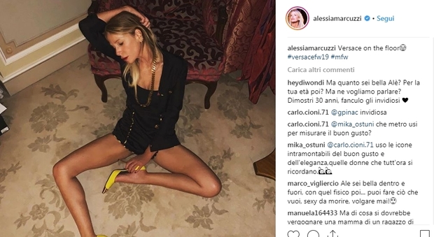 Alessia Marcuzzi, bufera per la foto hot su Instagram: «Non ti vergogni? Sei una madre...»