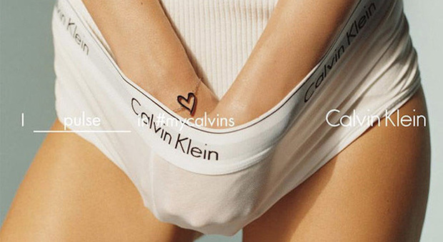 Bufera su Calvin Klein: «La campagna intimo #inmycalvins è troppo osè»
