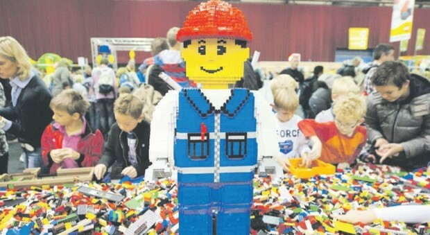 Lego, furti e mercato nero: sgominata la banda dei ladri dei mattonicini d'oro