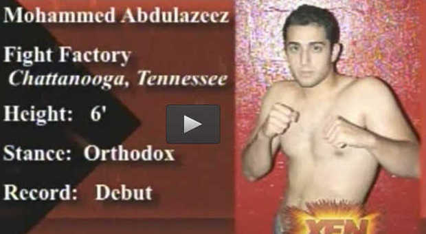 Un'immagine tratta dal video di Mohammed Abdulazeez in versione wrestler