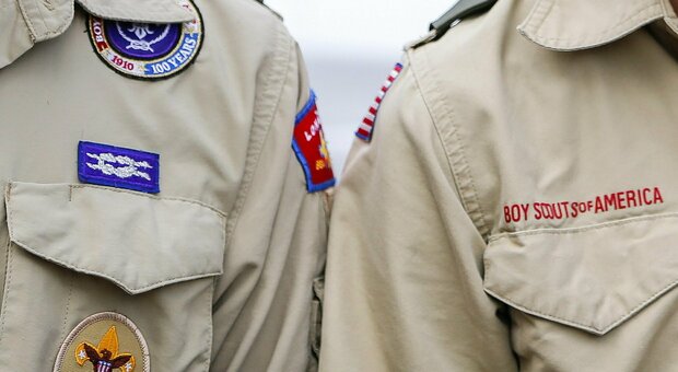 Boy Scout d'America, 850 milioni di dollari di risarcimento per le 60 mila denunce di abusi sui minori