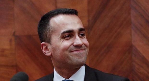 Vitalizi, Di Maio spaventa gli ex parlamentari: «Ve li togliamo anche se piangete»