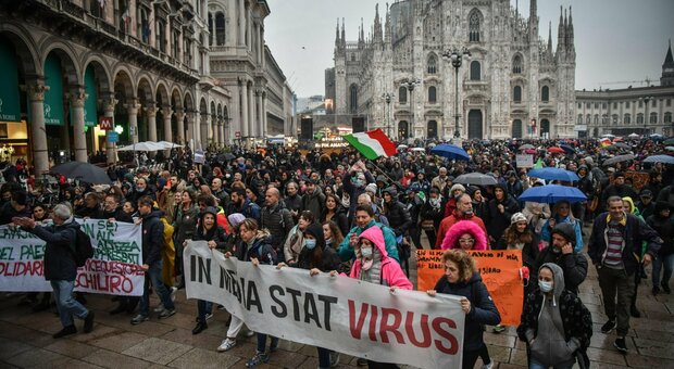 No vax, i cortei del fine settimana: nelle città nessun blocco, ma manifestanti fuori dal centro