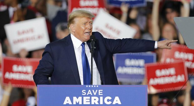 Stati Uniti, il ritorno di Trump: i candidati del tycoon vincono alle primarie