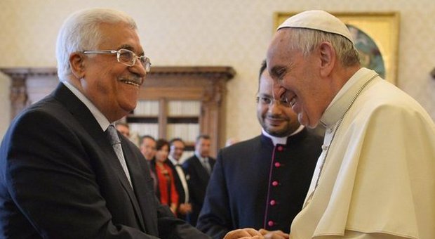 Vaticano, papa Francesco incontra Abu Mazen: «Sei un angelo di pace»