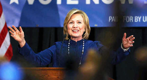 Svolta ecologista per Hilary Clinton: "Mezzo miliardo di pannelli solari se diventerò presidente".