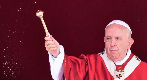 Papa Francesco contro la deriva queer: i bambini devono avere un padre e una madre