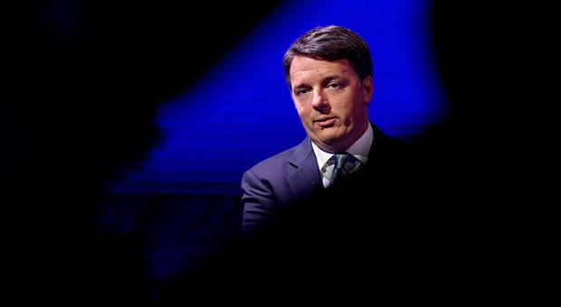 Renzi telefona a Conte e annuncia l'addio al Pd: «Pieno sostegno al governo»