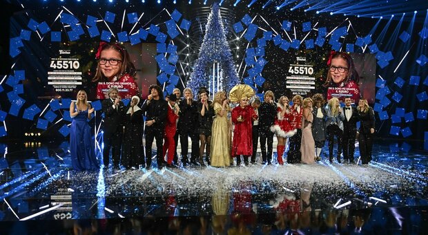 Natale e Quale Show - Speciale Telethon, chi ha vinto? Loretta Goggi assente, il messaggio di Carlo Conti: «Rimettiti presto»