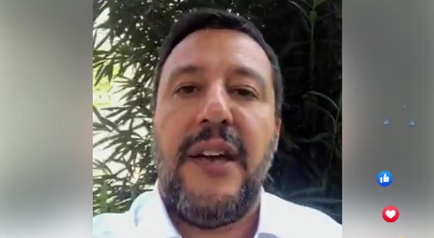 Governo, Salvini attacca dal Viminale: «Mattarella fermi questo mercimonio»