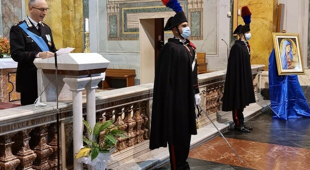 Poggio Mirteto, i carabinieri festeggiano la Virgo Fidelis, il vescovo Mandara celebra la messa in Cattedrale