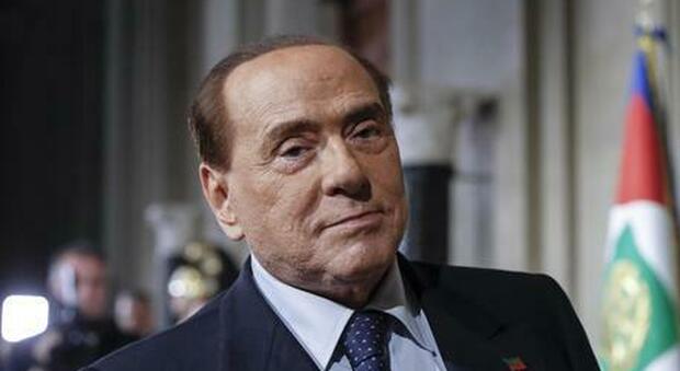Berlusconi cambia parere: «Non ho chiuso al premier». Il ricovero diventa un giallo