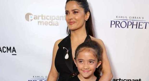 Salma Hayek e sua figlia Valentina (parismatch.com)