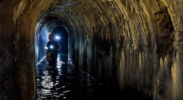 Cave, catacombe e bunker, pronta la mappa sotterranea di Roma: un lavoro dell'Ispra e degli speleologi