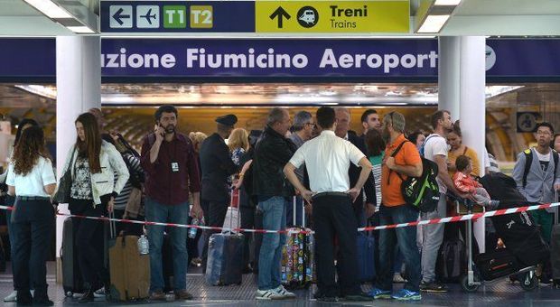 Sciopero aereo domani, l'elenco dei 113 voli Alitalia cancellati