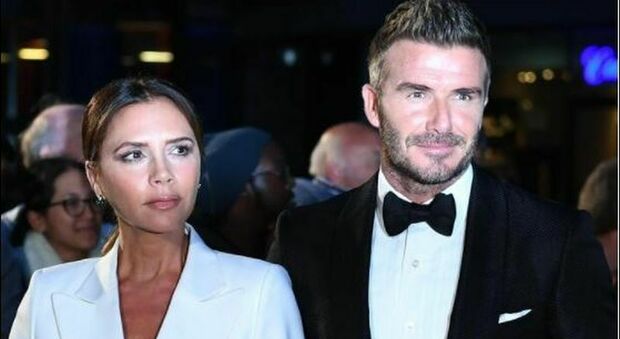 David e Victoria Beckham, furto nella villa da 50 milioni a Londra: i ladri entrano mentre la coppia è in casa
