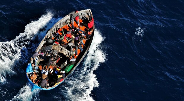 Migranti, mille a Lampedusa: pressing Salvini su Draghi, verso cabina di regia
