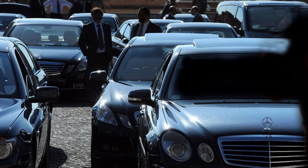 Shopping del governo: 8.280 auto blu e grigie per 168 milioni di euro